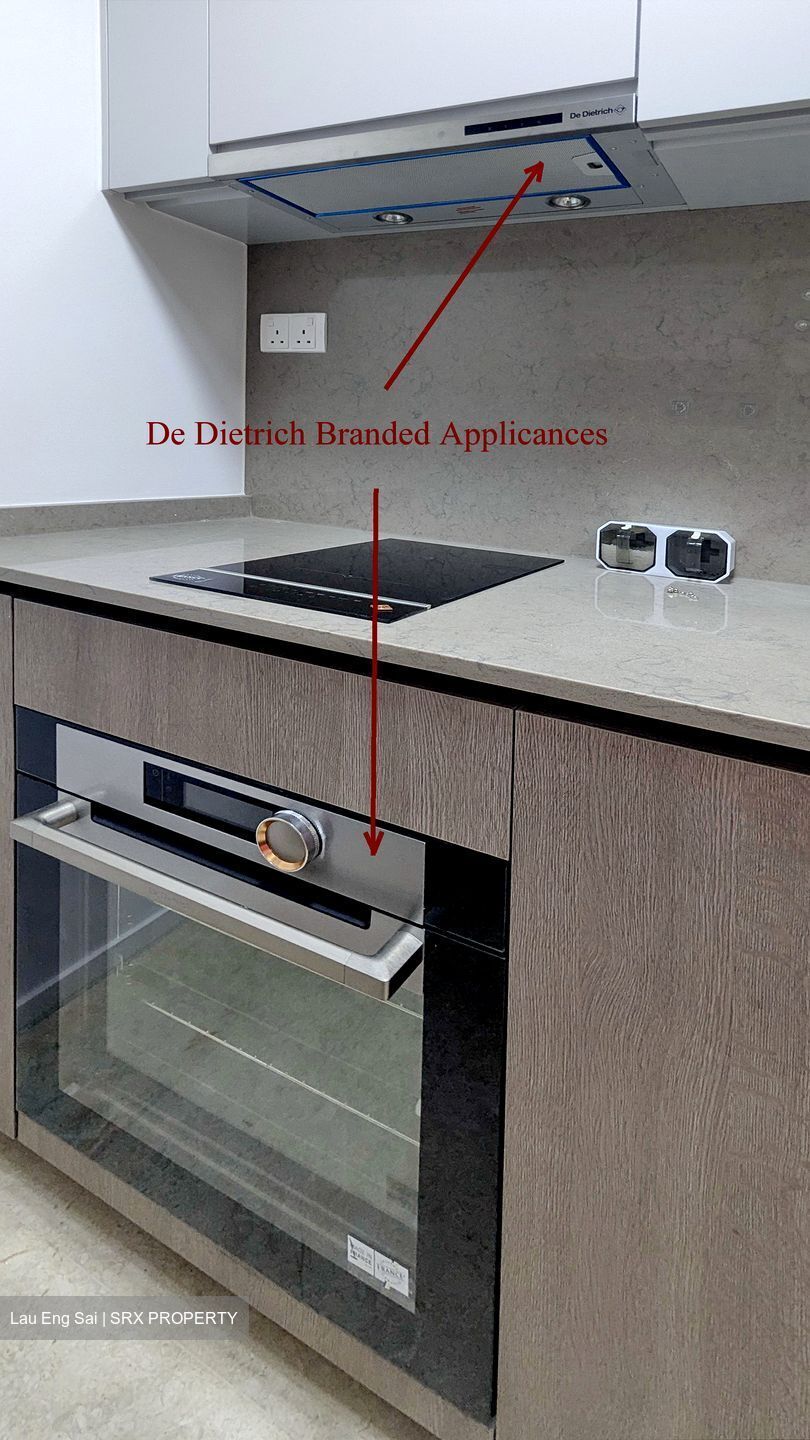 Avenue South Residence (D3), Apartment #451471271